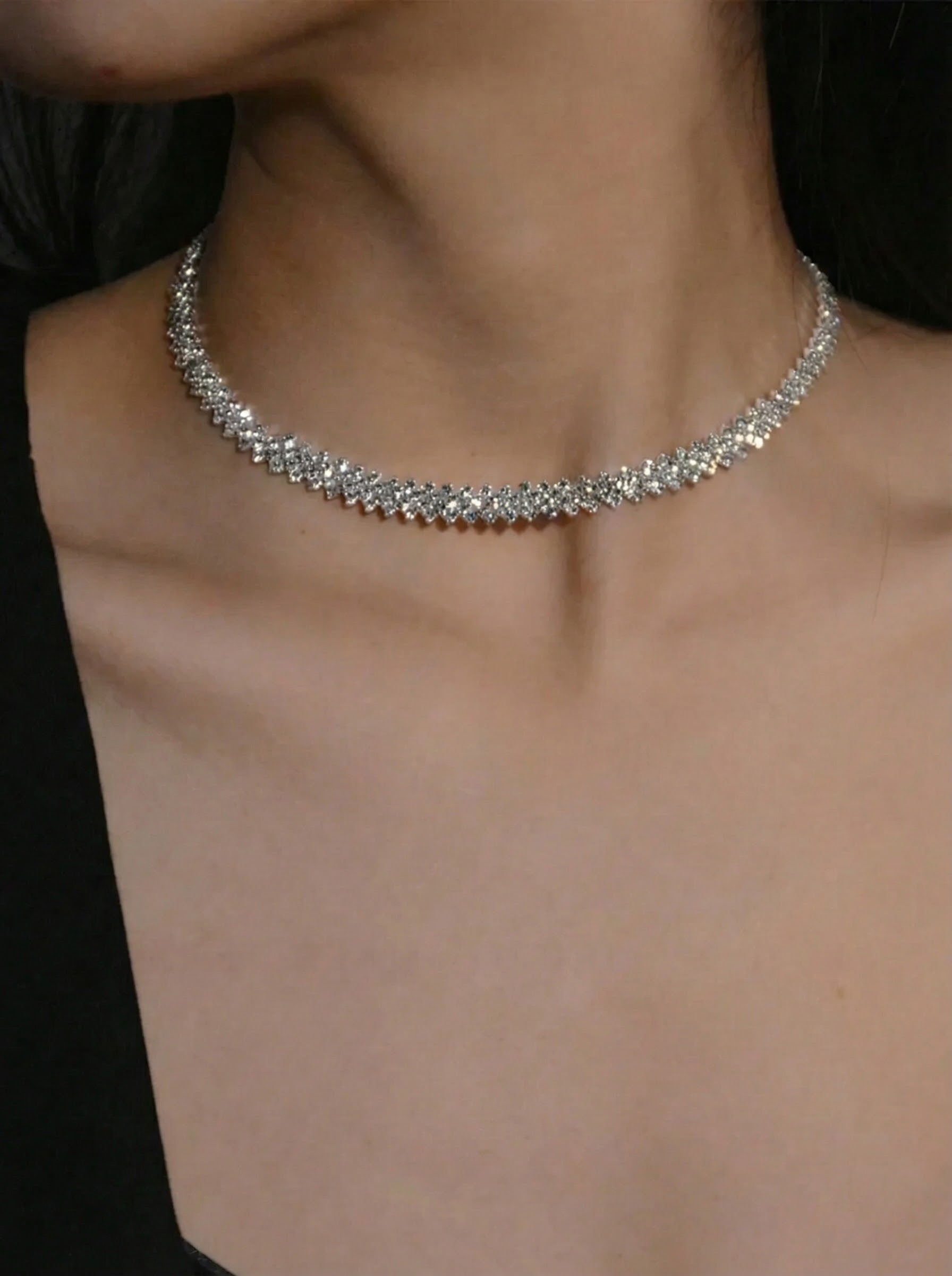 Chic Rhinestone-Embellished Collar Necklace