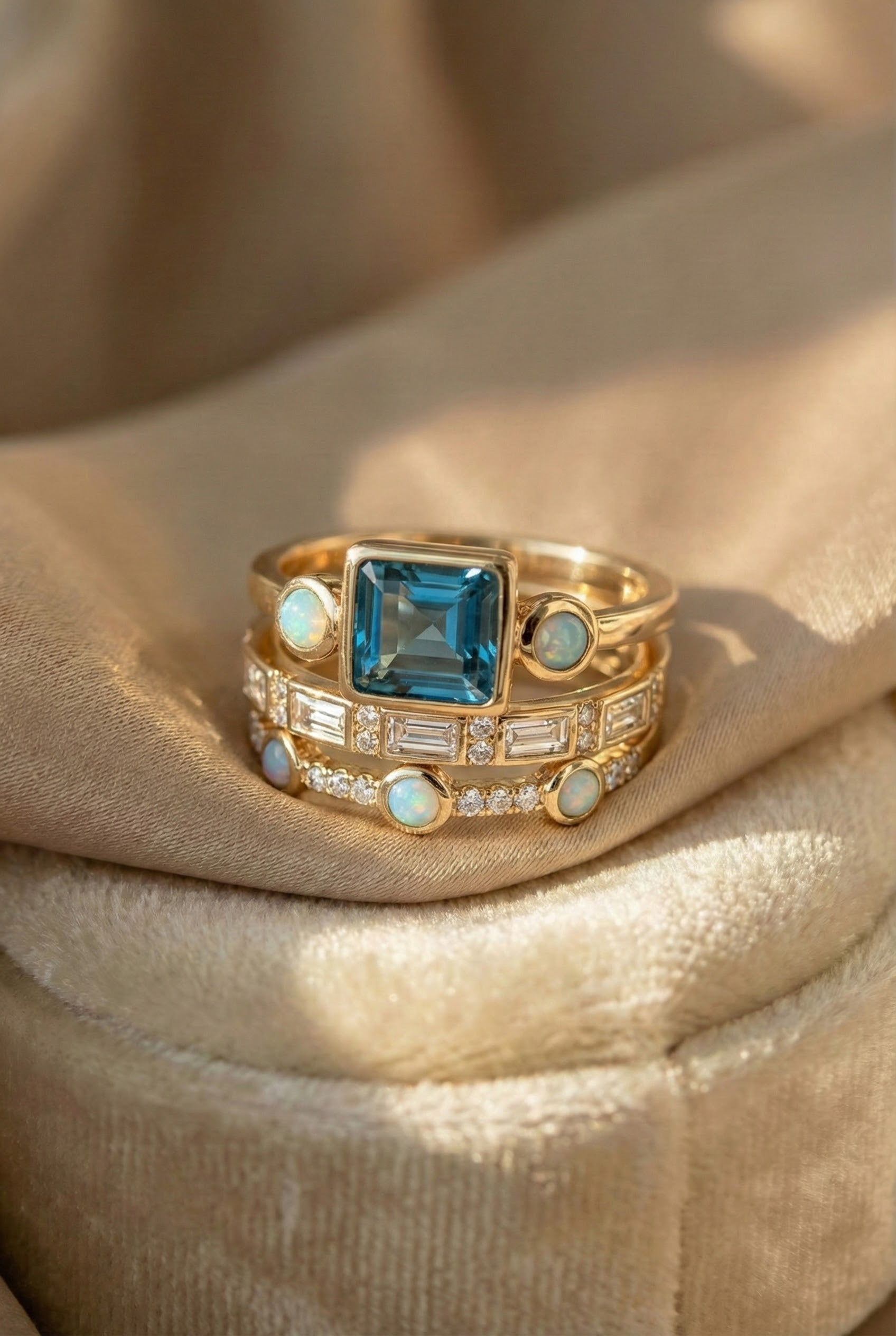 Classic Vintage Crystal Ring Set