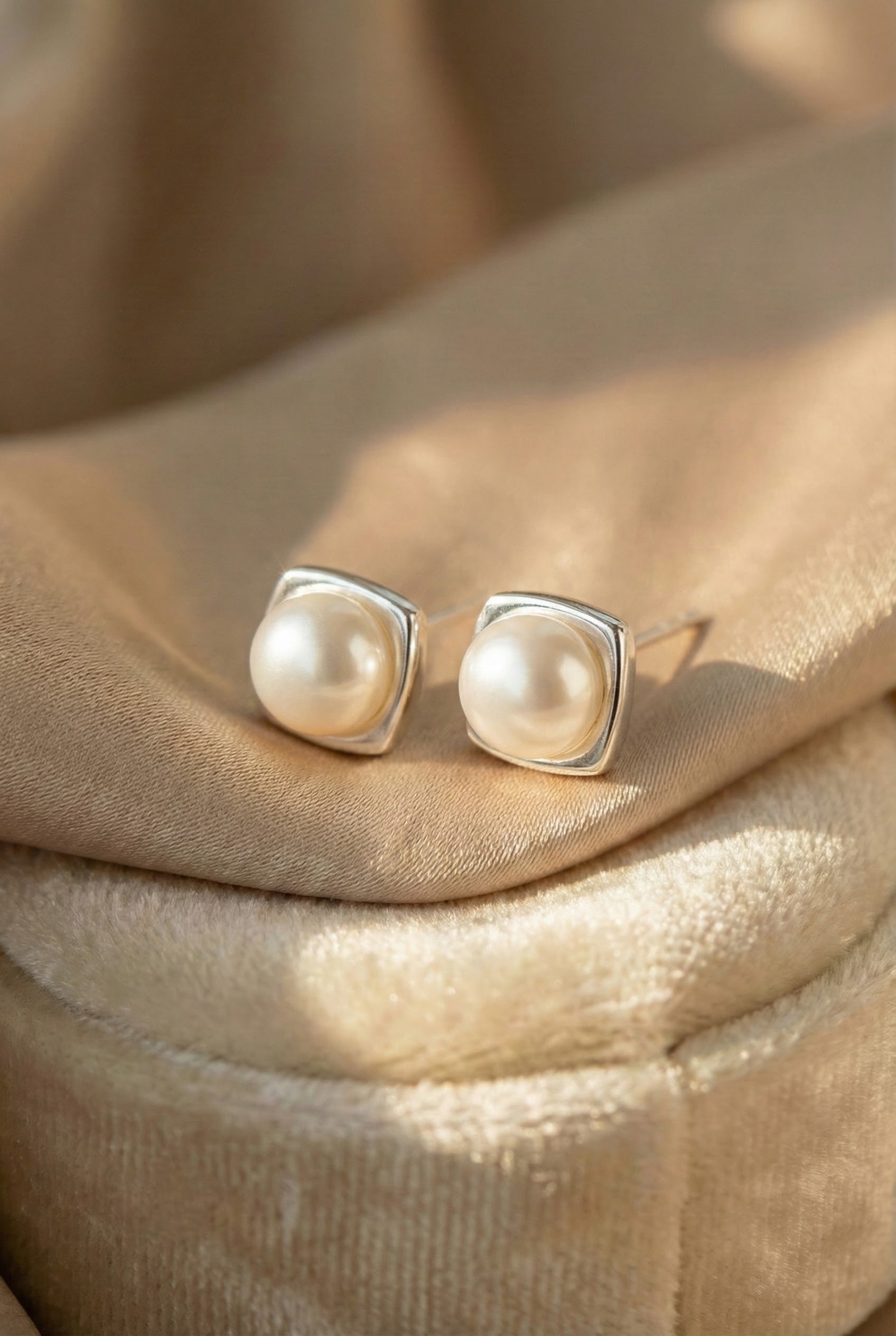 Natural Freshwater Pearl Earrings