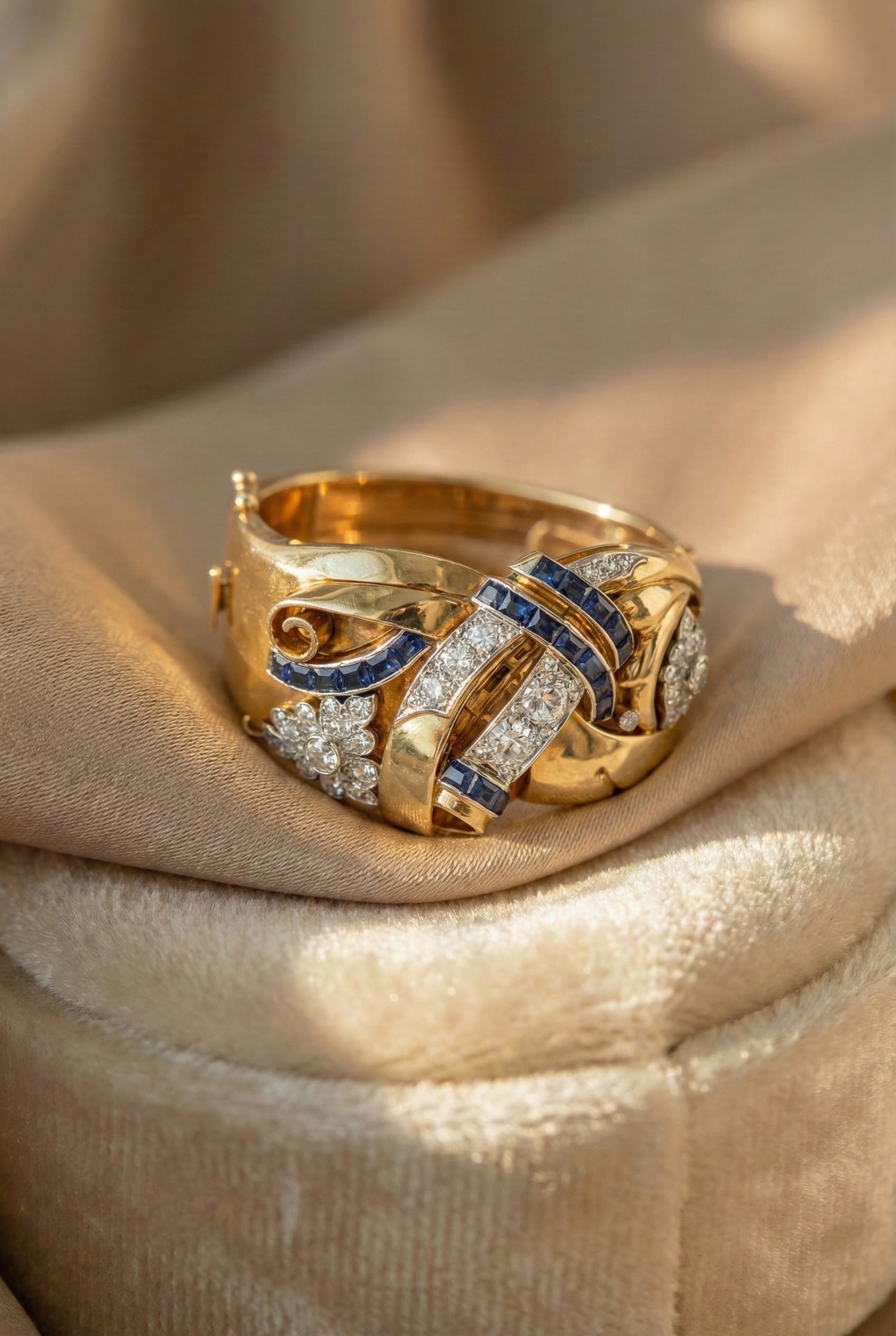 Gold Vintage Zirconia Ring