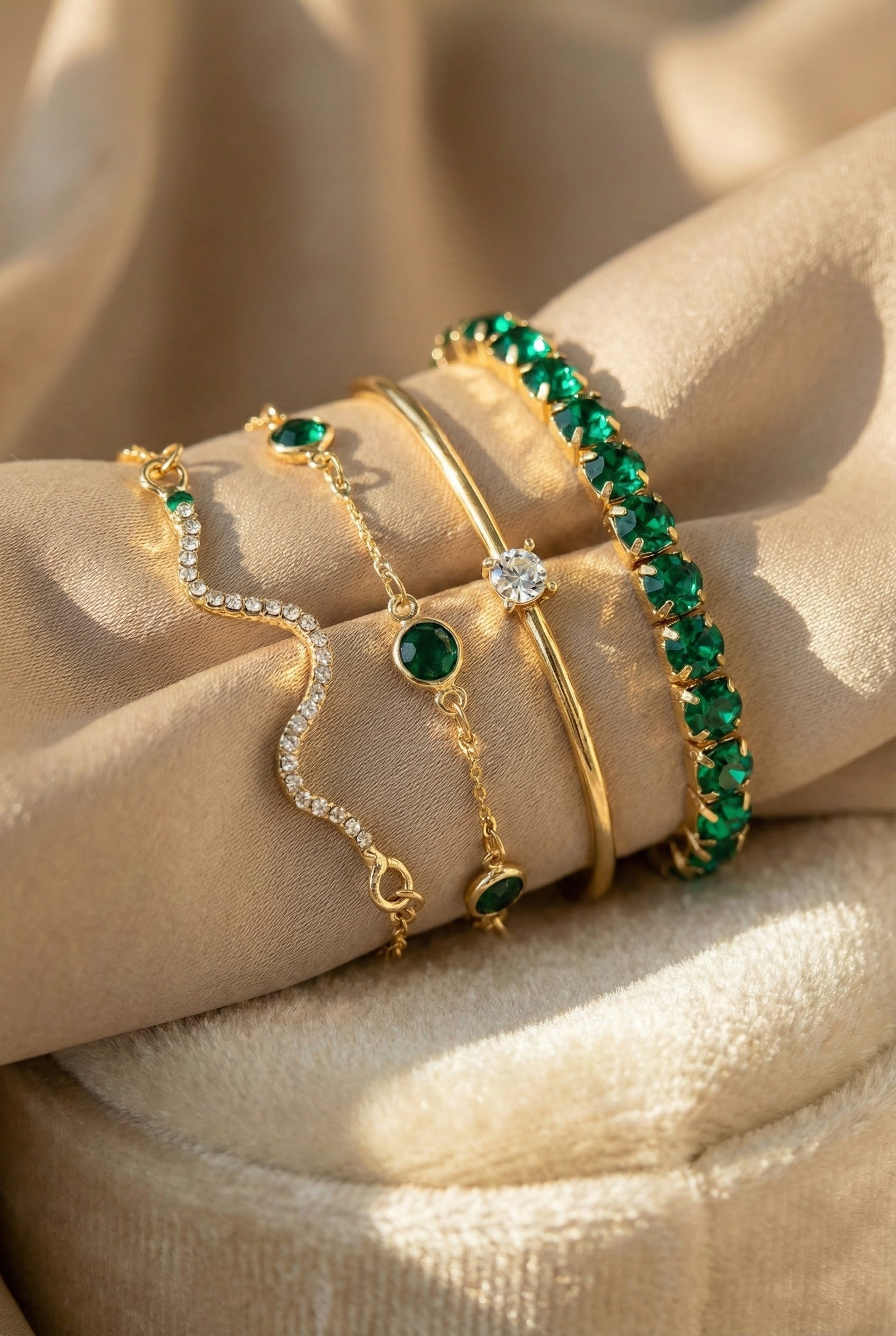 Retro Green Zirconia Bracelet Collection